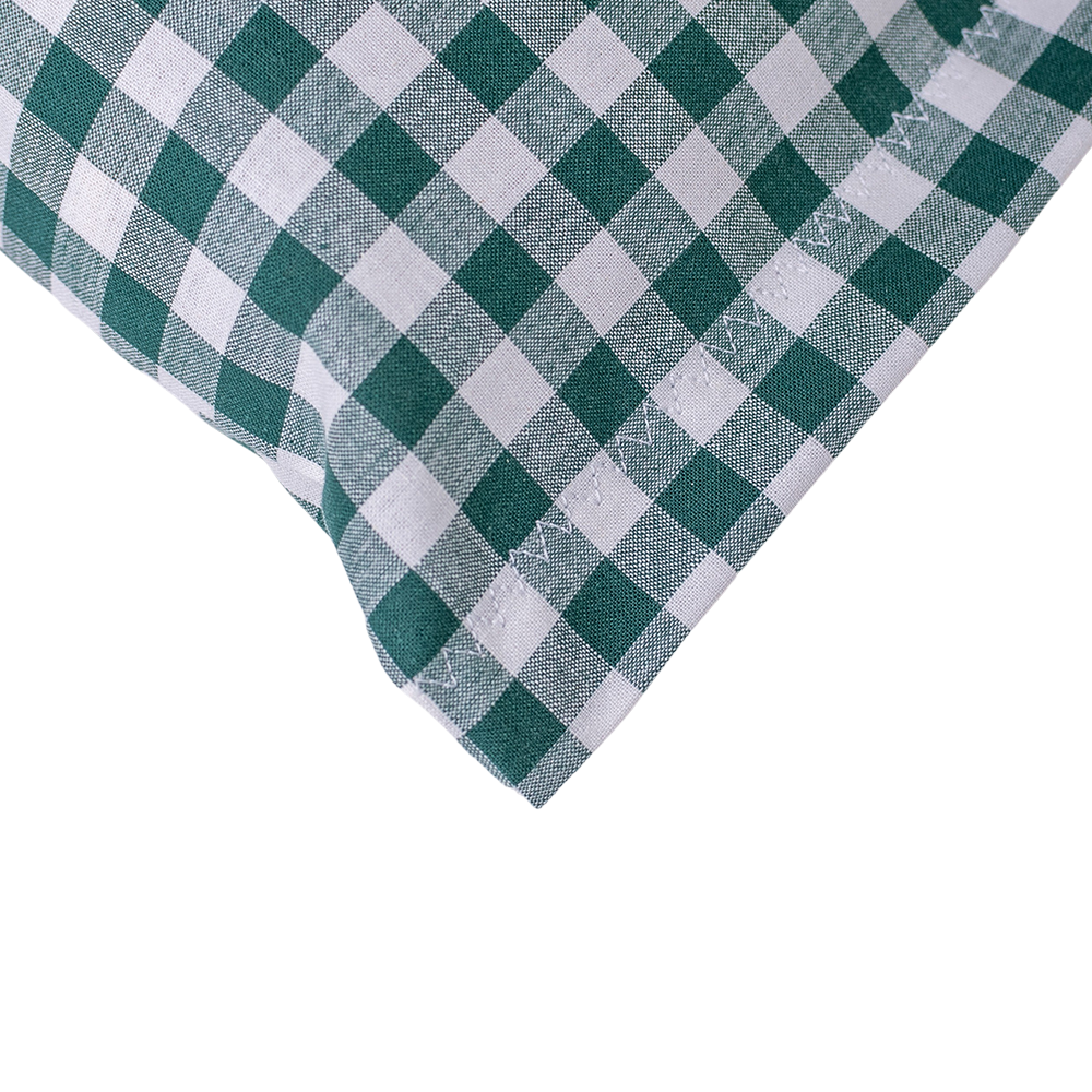 Baumwoll Zirbenkissen grün/weiß großkariert mit versch. Hirschkopf-Motiven - 30x20 cm