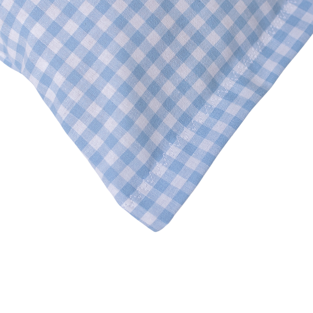 Baumwoll Zirbenkissen hellblau/weiß kariert mit versch. Herz-Motiven - 30x20 cm