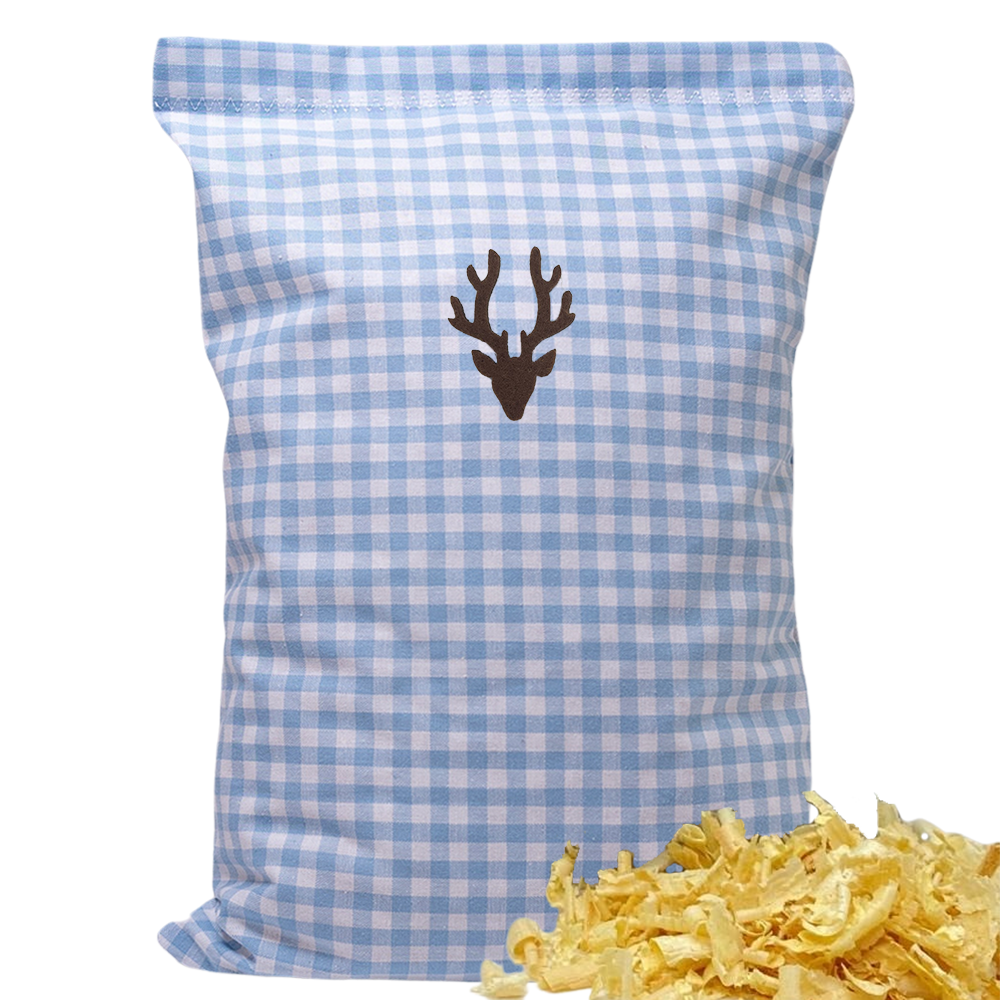 Baumwoll Zirbenkissen hellblau/weiß kariert mit versch. Hirschkopf-Motiven - 30x20 cm