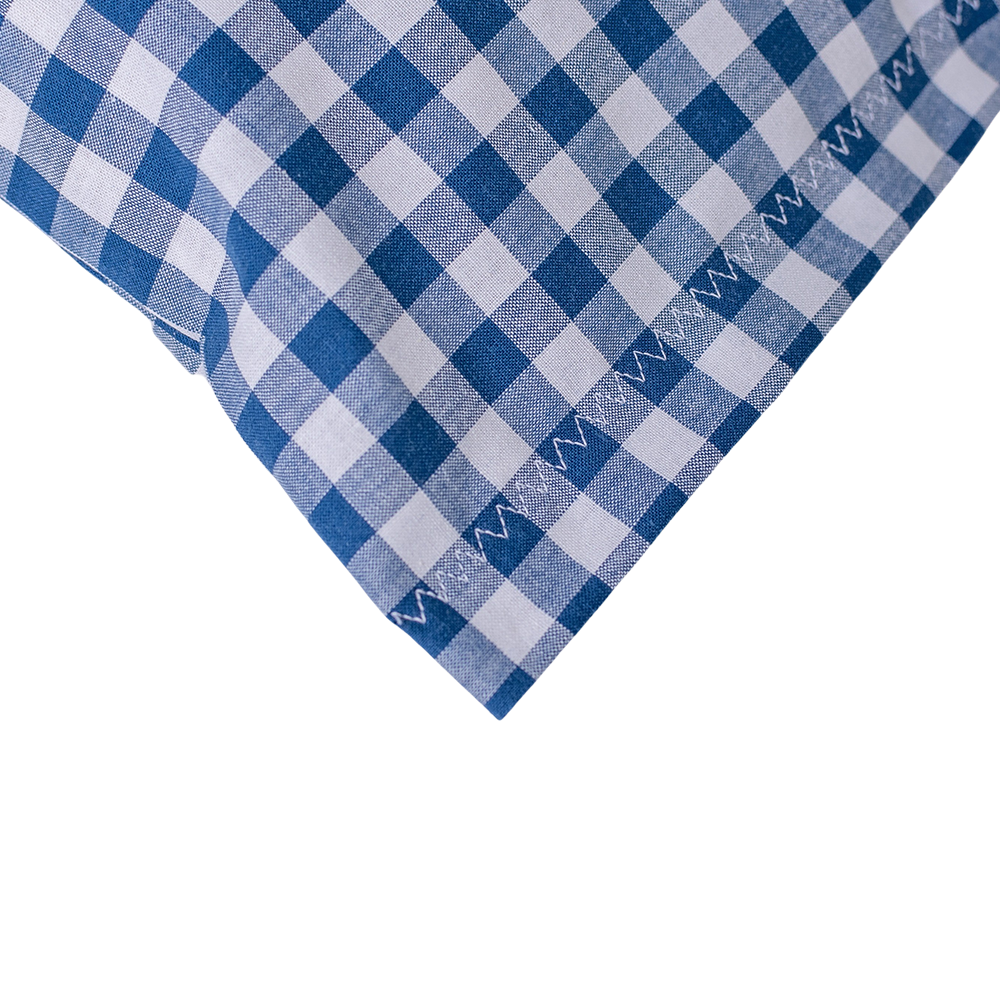 Baumwoll Zirbenkissen blau/weiß großkariert mit versch. Herz-Motiven - 30x20 cm