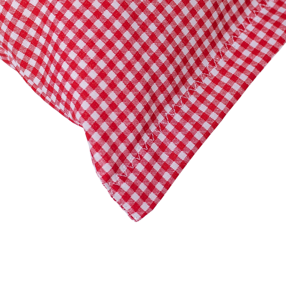 Baumwoll Zirbenkissen rot/weiß kleinkariert mit versch. Hirschkopf-Motiven - 30x20 cm
